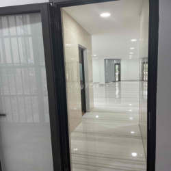 CHO THUÊ SÀN VĂN PHÒNG CAO CẤP – 220m2 Trương Văn Bang , Quận 2 🔥
