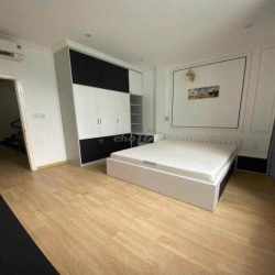 Cho thuê Nhà 1 trệt 3 Lầu - FULL NỘI THÂT mặt tiền Đường Số Phước Bình