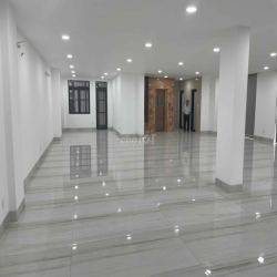 CHO THUÊ SÀN VĂN PHÒNG CAO CẤP – 220m2 Trương Văn Bang , Quận 2 🔥