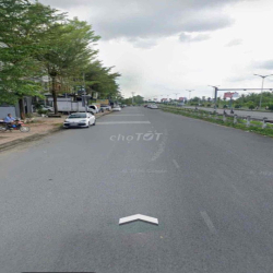 NHÀ CHO THUÊ: TRỆT 3 LẦU TUYỆT ĐẸP, MỚI - FULL MÁY LẠNH - MẶT TIỀN KHU