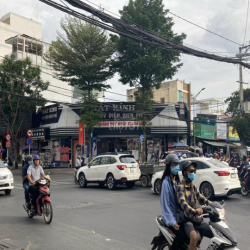 Góc 2MT Sư Vạn Hạnh, ngay Vạn Hạnh Mall