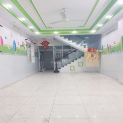 NHÀ NGUYÊN CĂN 1 TRỆT 1 LẦU, DT 5×15 CÓ 3PN,3WC. ĐƯỜNG LỚN XE TẢI