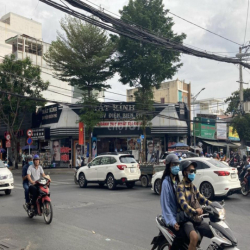 Góc 2MT Sư Vạn Hạnh, ngay Vạn Hạnh Mall