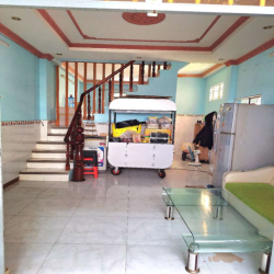 Cho Nữ Thuê Phòng Có Ban Công, An Ninh