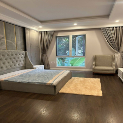 Biệt Thự Venica Khang Điền - Compound An Ninh 24/7 - View Hồ Bơi -Full