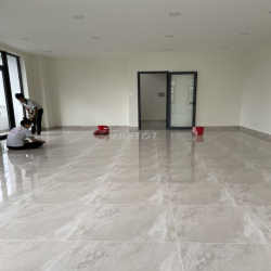 Cho thuê căn góc Vạn Phúc city 8.5x17m DTSD 350m2  42tr có thang máy