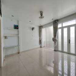 CHO THUÊ VĂN PHÒNG – VILLA XANH MÁT GẦN CHỢ BÀ CHIỂU