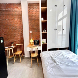 Studio Q1 giá tốt – ban công lớn, giặt riêng, full nội thất, Quận 1