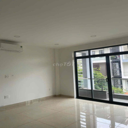 Cho thuê văn phòng 100m2 vị trí đẹp cho việc kinh doanh thịnh vượng