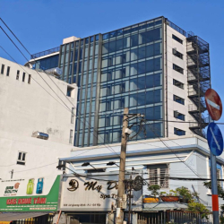 Cho thuê Tòa nhà góc 2 mặt tiền tại Ngã 3 Lê Quang Định × Nguyên Hồng