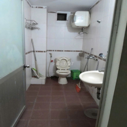 Cho thuê nhà 35 m2 x 2,5 tầng, 2PN, Ngõ Rộng, SẠCH ĐẸP 9 tr/th