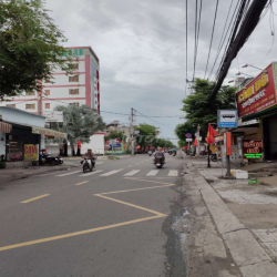 Nhà 5x15 Mặt Tiền Nguyễn Văn Quá