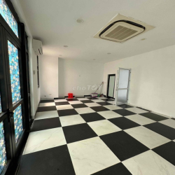 Cho thuê tầng 1 Shophouse B3-19 VINHOME GARDENIA