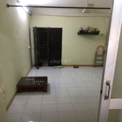 Tập thể tầng 2, 40m2, khép kín Thọ Lão phường Đống mác .