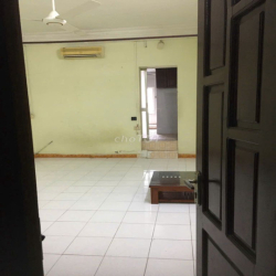 Tập thể tầng 2, 40m2, khép kín Thọ Lão phường Đống mác .