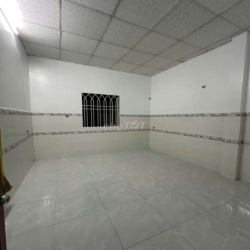 Nhà đường BÌNH LONG [4x22, 1 lầu, 3pn, 2toilet] 11tr/tháng