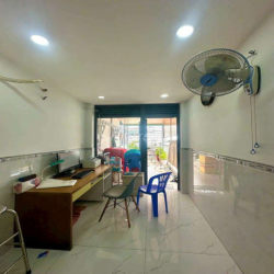 Nhà-NC-4PN-3WC-Gia-15Tr-TL-Cach Mạng Tháng Tám.Q10