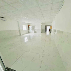 Mặt Bằng Kinh Doanh Tại Bành Văn Trân Quận Tân Bình 120m2 Lối đi Riêng