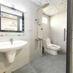 MẶT TIỀN THÍCH QUẢNG ĐỨC ĐI NGÃ TƯ PHÚ NHUẬN - PHAN XÍCH LONG