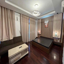 Biệt Thự Ven Sông Tân Phong