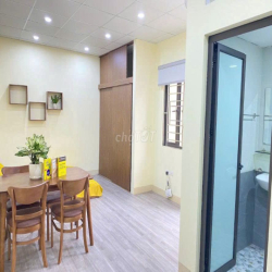 Cho thuê phòng Cầu Giấy, full đồ, có ban công, giá tốt