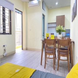 Cho thuê phòng Cầu Giấy, full đồ, có ban công, giá tốt