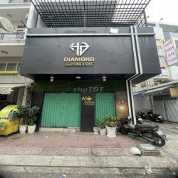 Nhà nguyên căn góc 2MT Bàn Cờ Q3, Ngang 5m, 28 triệu/tháng