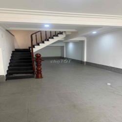 Cho thuê nhà Cityland Park Hills, 1 hầm + 4 lầu, giá 45tr luôn thuế