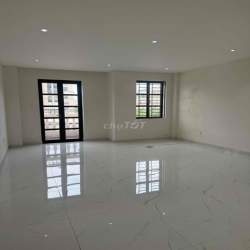 Cho thuê nhà Cityland Park Hills, 1 hầm + 4 lầu, giá 45tr luôn thuế