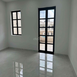 cho thuê nhà nguyên căn có full máy lạnh nhà mới