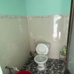 Cho thuê nhà nguyên căn kế bên tiệm sữa vinamilk