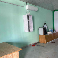 Cho thuê nhà nguyên căn kế bên tiệm sữa vinamilk