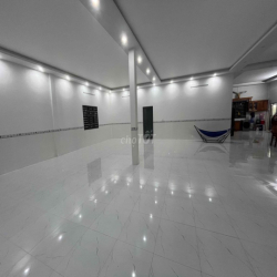cho thuê mặt bằng đường nhựa lớn đường lê lợi an giang