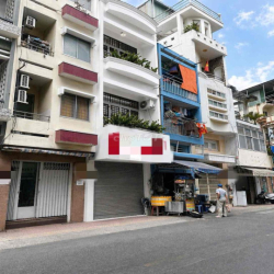 Nhà MẶT TIỀN -Quận 3-Thuận tiện kinh doanh-Khu vực trung tâm ‼️