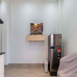 phòng phú nhuận - ko cửa sổ 5.5tr , cửa sổ lớn 6tr5