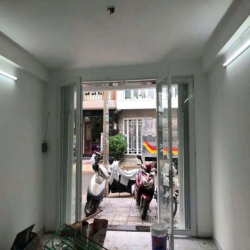 cần cho thuê nhà nguyên căn mt đường