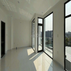 cho thuê nhà mặt tiền Nguyễn Sinh Sắc