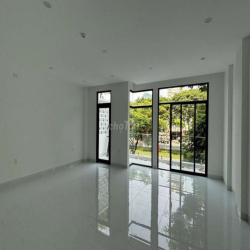 cho thuê nhà mặt tiền Nguyễn Sinh Sắc