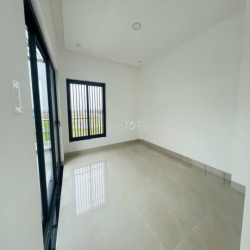 ĐTL cho thuê BT 8x20,5m, đường 18 (20m), hoàn thiện NT giá 18tr/th