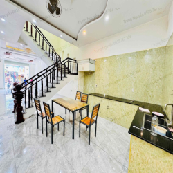 CHO THUÊ NHÀ - HẺM 102 NGUYỄN TẤT THÀNH