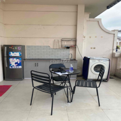 Căn hộ dịch vụ ful nội thất, ban công lớn,City Land Park Hills