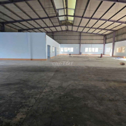 xưởng cho thuê Q12 DT 1800m có pccc