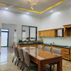 💥Cho thuê nhà vườn đẹp mặt tiền Y Moan đầy đủ nội thất - 16 triệu