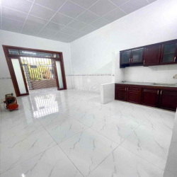 Cho thuê nhà trệt nguyên căn 4x16m 2phòng gần Cầu Bình Thuỷ2