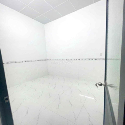 Cho thuê nhà trệt nguyên căn 4x16m 2phòng gần Cầu Bình Thuỷ2