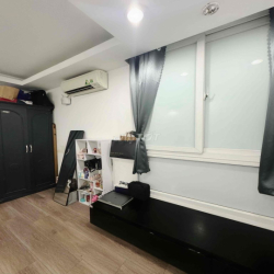 Share lại 1 phòng ngủ có pvs riêng trong phòng chung cư đường Trần Xuâ