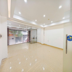 Cho thuê văn phòng tại Trường Chinh 250m2 33tr 3 thoáng full kính