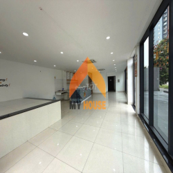 SIÊU PHẨM TRUNG TÂM Q2 TÒA VĂN PHÒNG KÍNH SÀN SUỐT 450m2 THANG MÁY