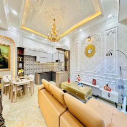 💟 Cho thuê nhà vila có san để đc 2 chiếc 🚘  mặt tiền bùi quang là p12