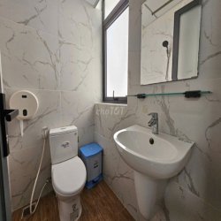 Cho thuê văn Phòng KDT VẠn PHúc city 7x20m giá 14tr nội thất như hình